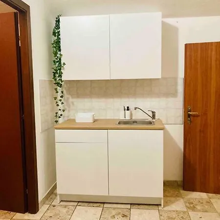 Casa Gialla - Bilocale Indipendente Apartment *